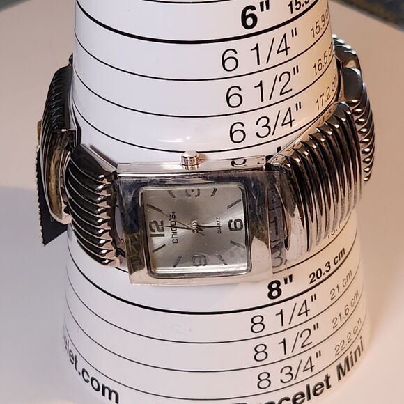 NWT Chico's Watch Women's Square Dial‎ Stretch Bracelet Silver Tone 7.5-8" - Picture 2 of 5